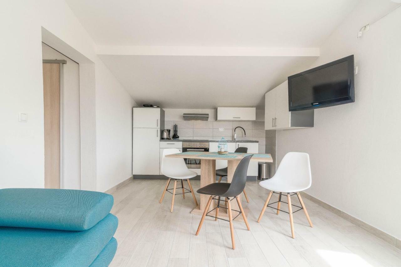 Apartmant Sea Sukošan エクステリア 写真